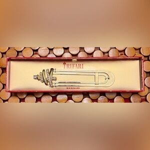 🎄📚 Vintage Trifari Gold Tone Christmas Tree Bookmark, NIB! 4.5” x 1” - UNIQUE!📚🎄